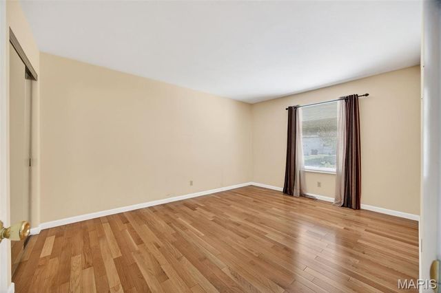 37 Oxbow Road, St Peters, MO 63376