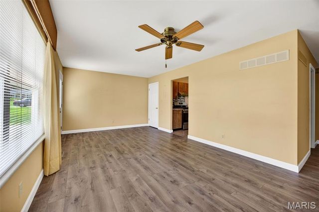 37 Oxbow Road, St Peters, MO 63376
