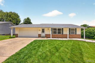 37 Oxbow Road, St Peters, MO 63376