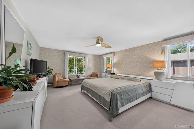 28256 Harwich Drive, Farmington Hills, MI 48334