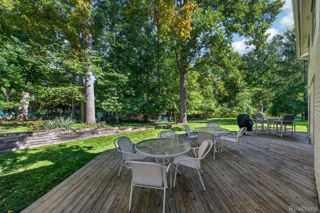 28256 Harwich Drive, Farmington Hills, MI 48334