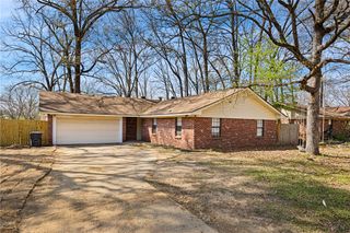 1206 S Utica Avenue, Russellville, AR 72802