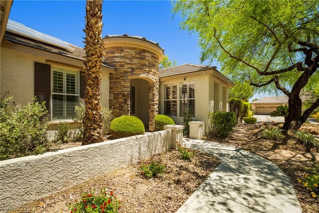 7220 Lake Farm Avenue, Las Vegas, NV 89131
