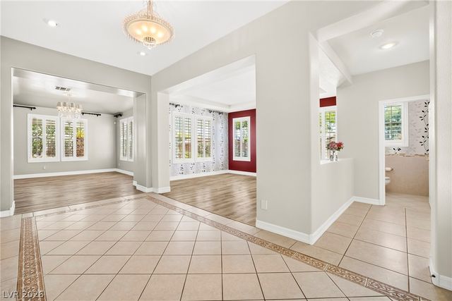 7220 Lake Farm Avenue, Las Vegas, NV 89131