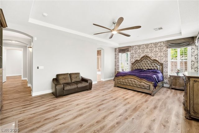 7220 Lake Farm Avenue, Las Vegas, NV 89131