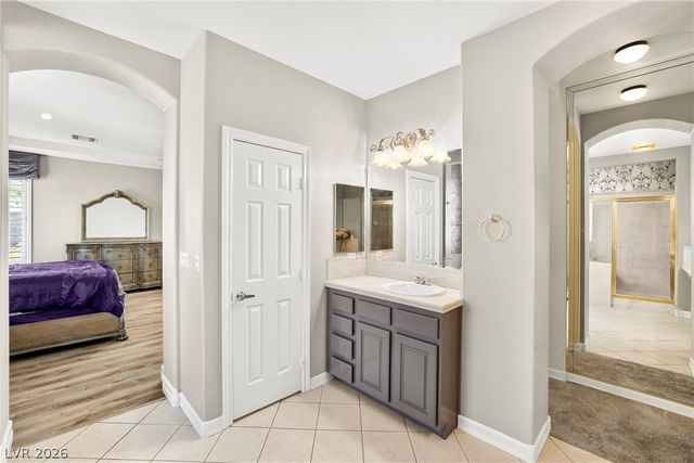 7220 Lake Farm Avenue, Las Vegas, NV 89131