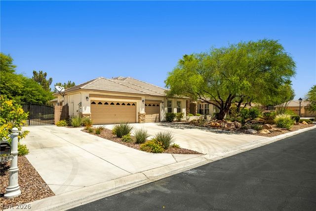 7220 Lake Farm Avenue, Las Vegas, NV 89131