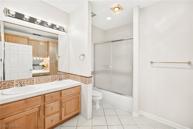 7220 Lake Farm Avenue, Las Vegas, NV 89131