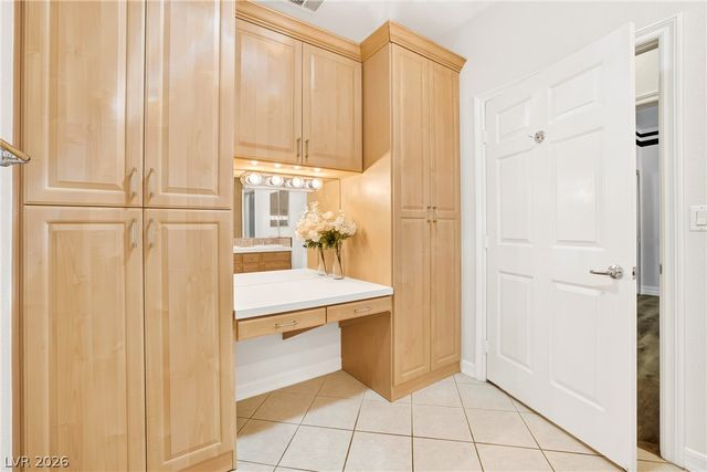 7220 Lake Farm Avenue, Las Vegas, NV 89131