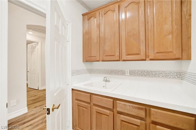 7220 Lake Farm Avenue, Las Vegas, NV 89131