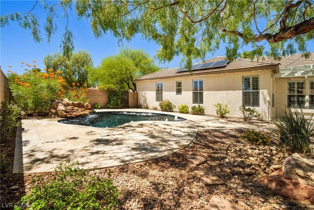 7220 Lake Farm Avenue, Las Vegas, NV 89131