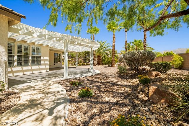 7220 Lake Farm Avenue, Las Vegas, NV 89131