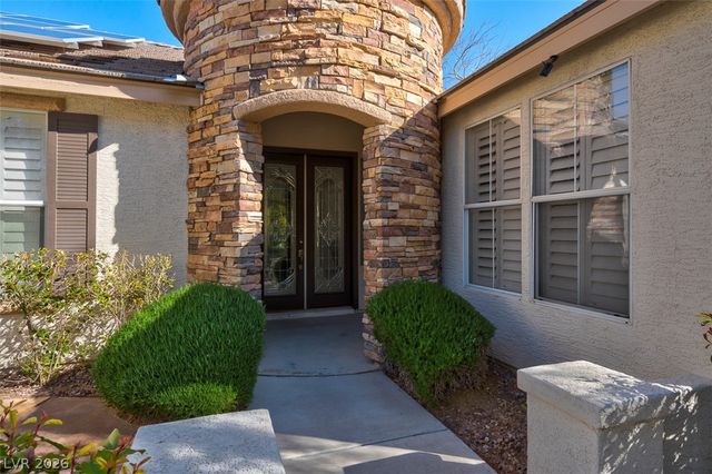 7220 Lake Farm Avenue, Las Vegas, NV 89131