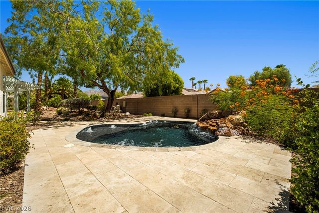 7220 Lake Farm Avenue, Las Vegas, NV 89131