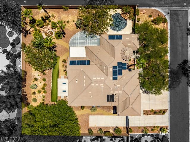 7220 Lake Farm Avenue, Las Vegas, NV 89131