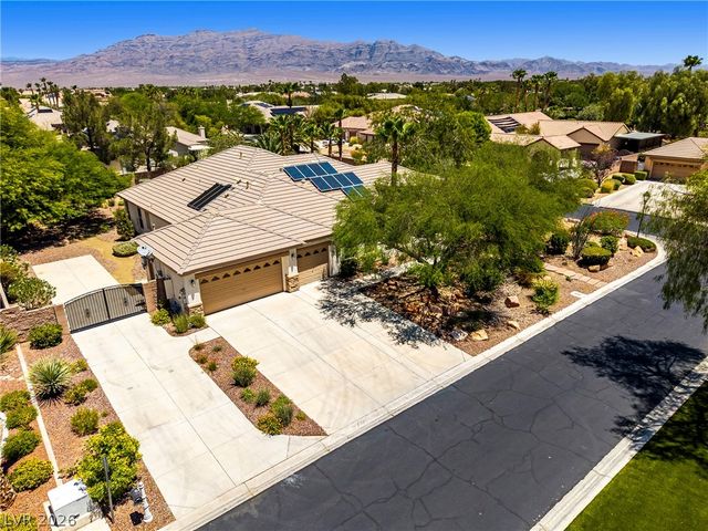 7220 Lake Farm Avenue, Las Vegas, NV 89131