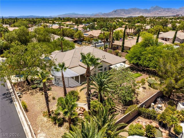 7220 Lake Farm Avenue, Las Vegas, NV 89131