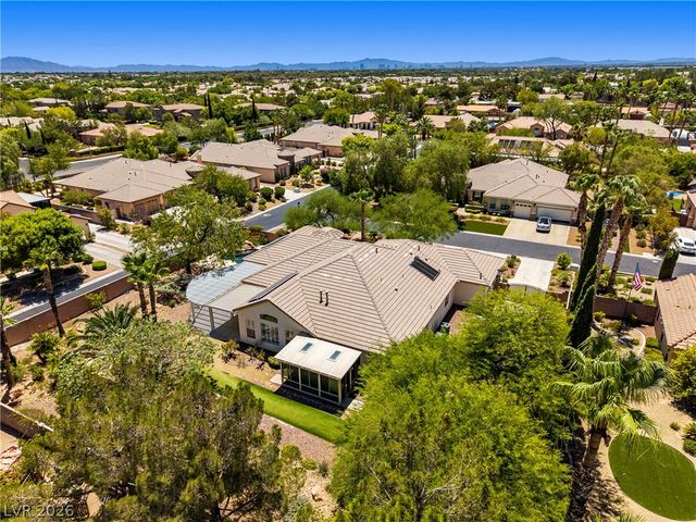 7220 Lake Farm Avenue, Las Vegas, NV 89131