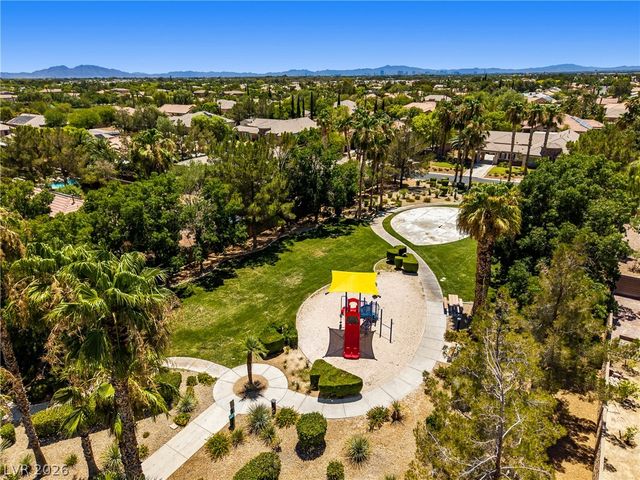 7220 Lake Farm Avenue, Las Vegas, NV 89131