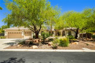 7220 Lake Farm Avenue, Las Vegas, NV 89131