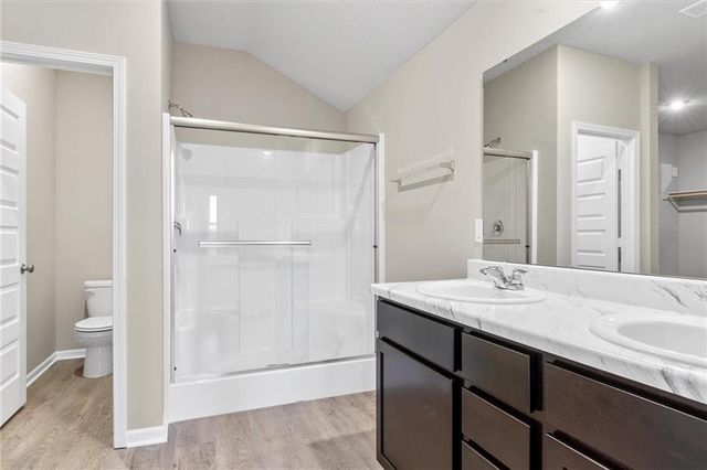 565 W Bluebird Street, Gardner, KS 66030