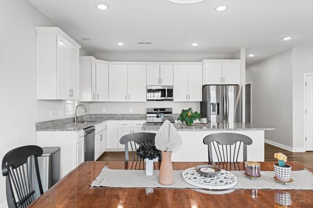 131 Cobble Stone Lane, Clarksville, OH 45113