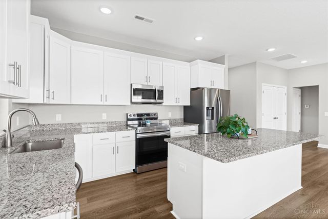 131 Cobble Stone Lane, Clarksville, OH 45113