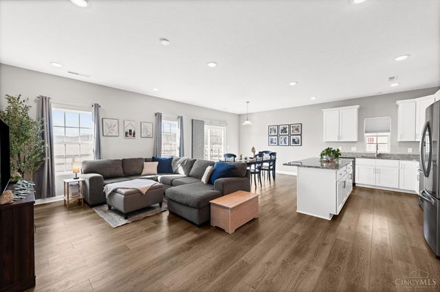 131 Cobble Stone Lane, Clarksville, OH 45113