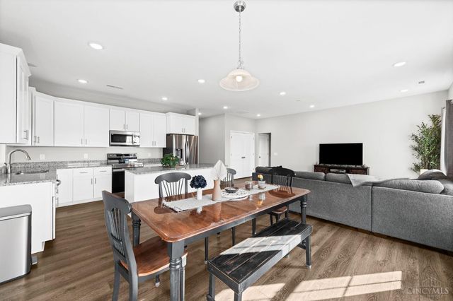 131 Cobble Stone Lane, Clarksville, OH 45113