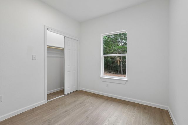 210 Flint Ridge ST, Bastrop, TX 78602