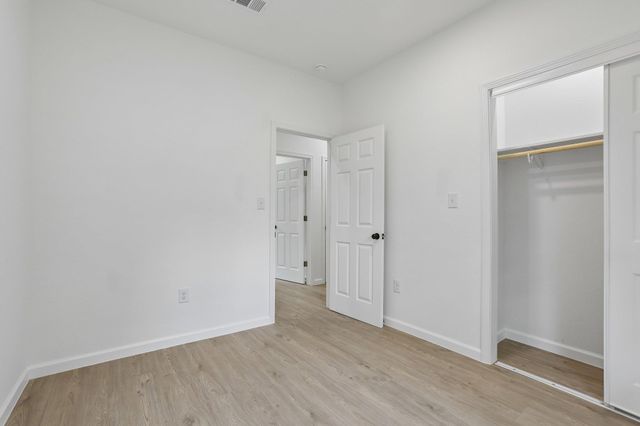 210 Flint Ridge ST, Bastrop, TX 78602