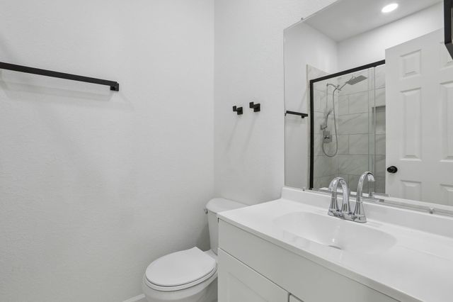 210 Flint Ridge ST, Bastrop, TX 78602
