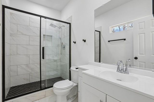 210 Flint Ridge ST, Bastrop, TX 78602