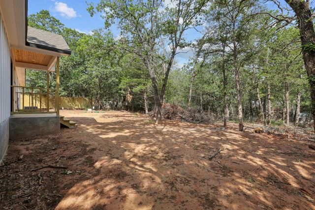 210 Flint Ridge ST, Bastrop, TX 78602