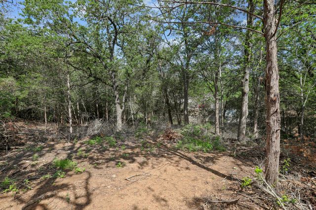210 Flint Ridge ST, Bastrop, TX 78602