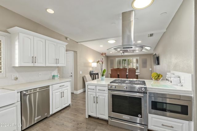 5028 N SCOTTSDALE Road, Paradise Valley, AZ 85253