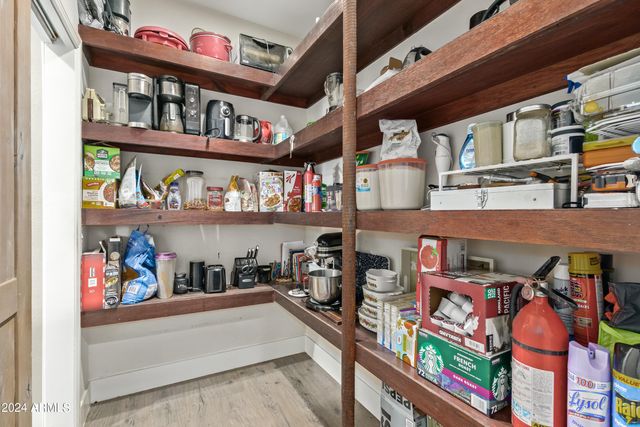 5028 N SCOTTSDALE Road, Paradise Valley, AZ 85253