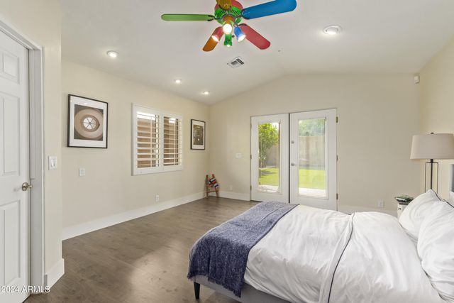 5028 N SCOTTSDALE Road, Paradise Valley, AZ 85253