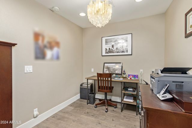 5028 N SCOTTSDALE Road, Paradise Valley, AZ 85253