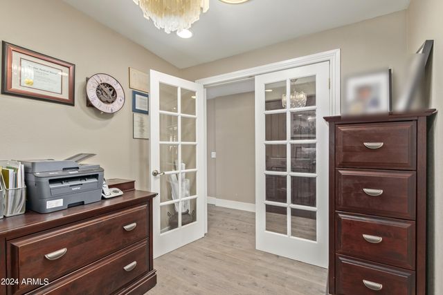 5028 N SCOTTSDALE Road, Paradise Valley, AZ 85253