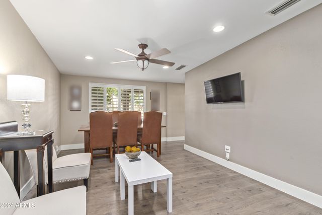 5028 N SCOTTSDALE Road, Paradise Valley, AZ 85253