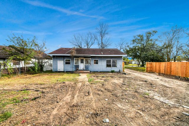 3218 Pansy Street, Pasadena, TX 77505