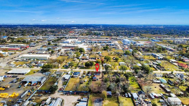 3218 Pansy Street, Pasadena, TX 77505