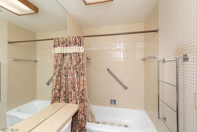 676 Wyleswood Drive, Berea, OH 44017