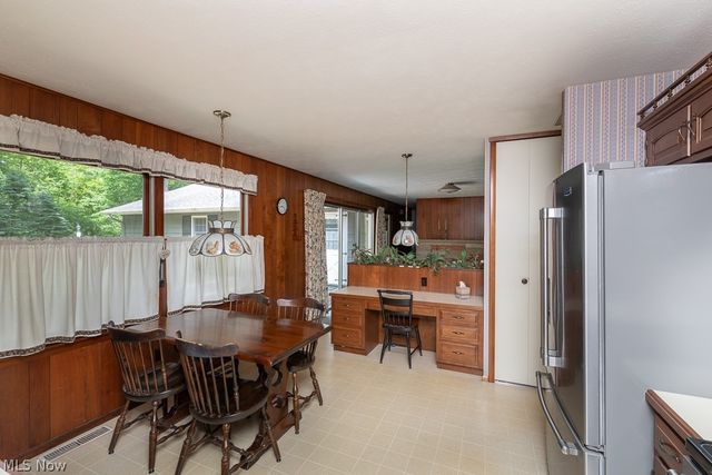 676 Wyleswood Drive, Berea, OH 44017