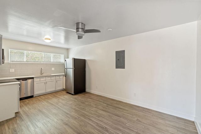 1707 N 18th Street B8, Phoenix, AZ 85006