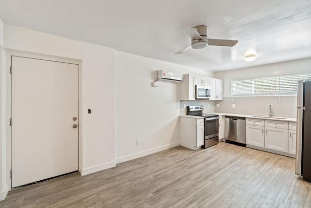 1707 N 18th Street B8, Phoenix, AZ 85006