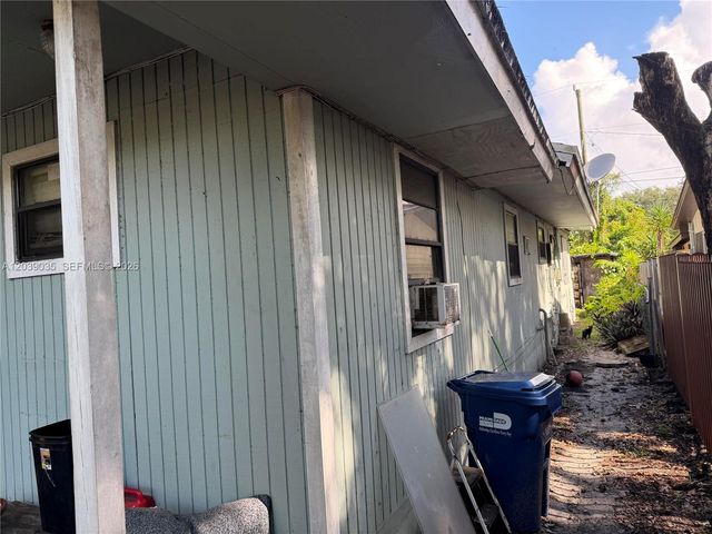 1885 NW 113th Ter, Miami, FL 33167