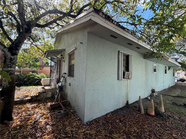 1885 NW 113th Ter, Miami, FL 33167
