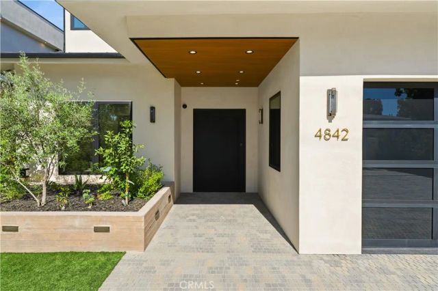 4842 Fulton Avenue, Sherman Oaks, CA 91423